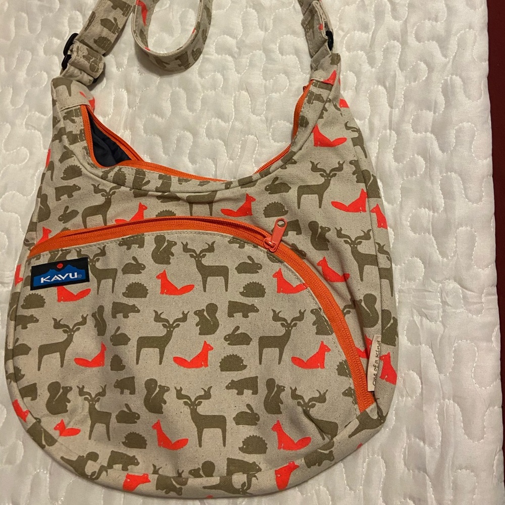 Kavu animal print bag